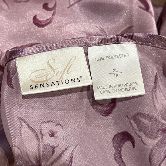 Lavender Satin Floral Nightgown | Short Sleeve Sleepwear Sz XL/18 - Picture 7 of 8